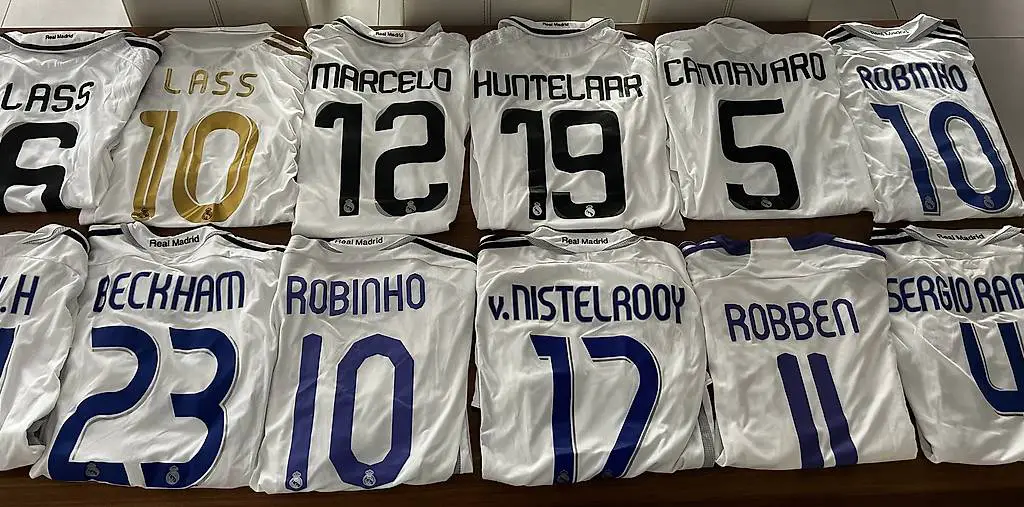 Real Madrid Trikot Sammlung XL Neu