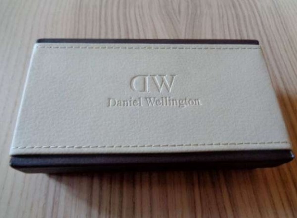 Daniel Wellington/Klassische Armbanduhr/Originalverpackung
