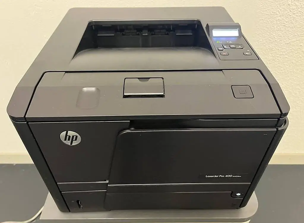 HP LaserJet Pro 400-Drucker M401dne, wie neu, neue HP Toner