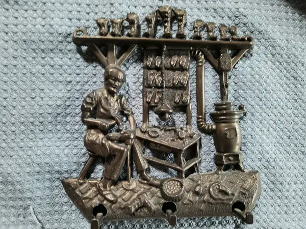 Antiker Schlüsselhalter