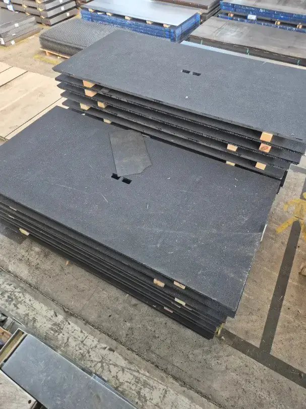 Überfahrblech Stahl 3000x1500x30mm beschichtet