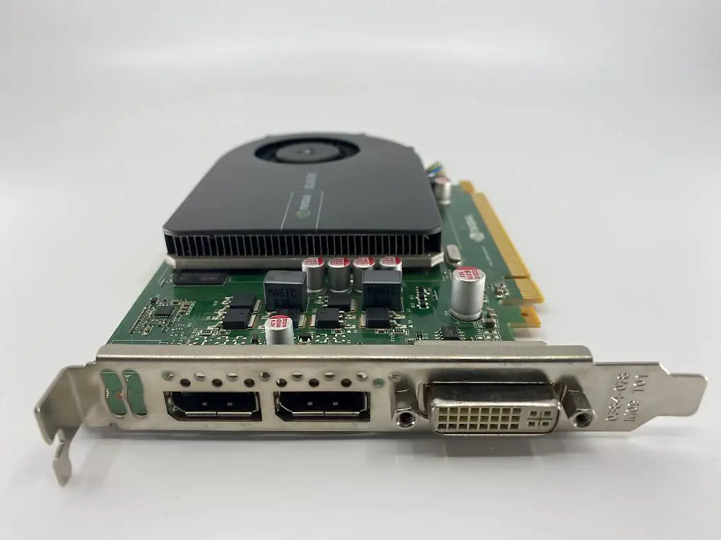 Nvidia Quadro 2000 - PCIe - 1GB