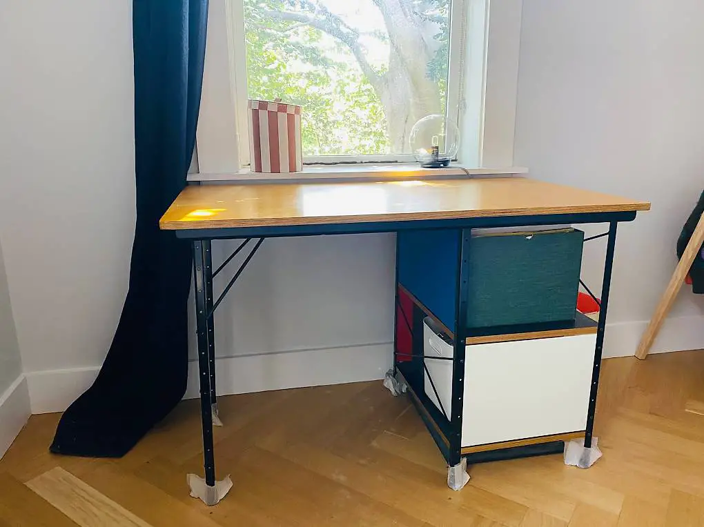 Herman Miller Eames Desk Unit
