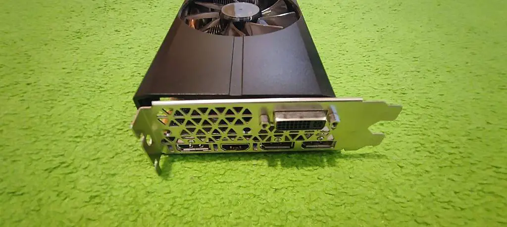 NVIDIA GeForce GTX 970 Gaming Grafikkarte mit 4 GB VRAM