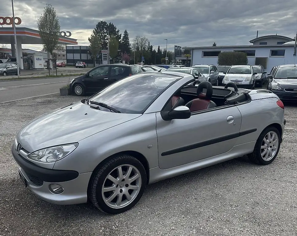 Peugeot Cabrio 206 2.0 Mit MFK Top Zustand