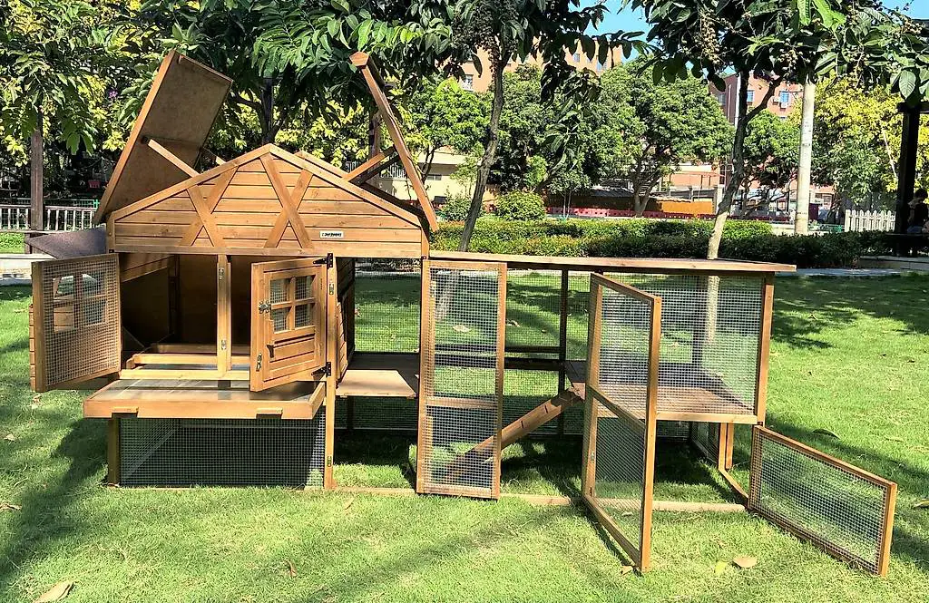 ISOLIERTER Kaninchen Hasenstall Meerschweinchen Hühnerstall