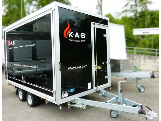 UNSINN, Alukofferaufbau