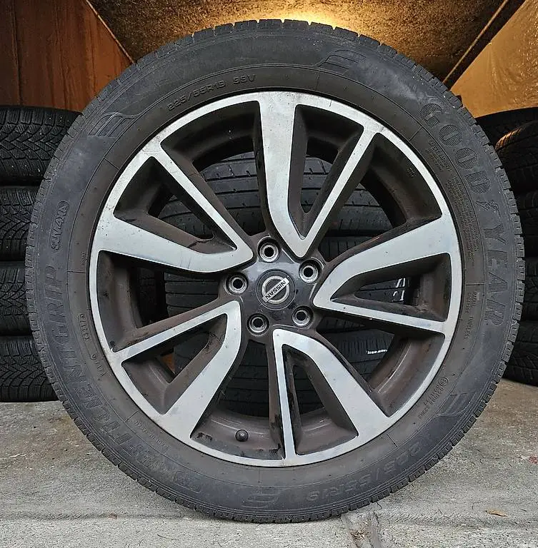 Nissan X-Trail Original Sommerräder R19