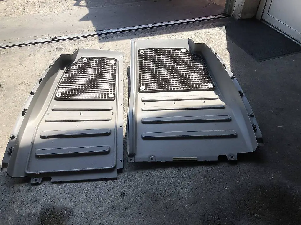 Trennwand VW Caddy Baujahr 2009