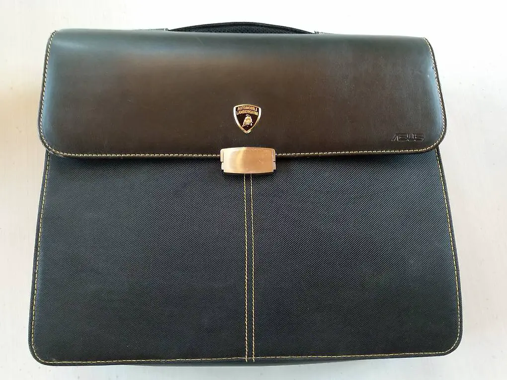 Lamborghini Notebook Tasche