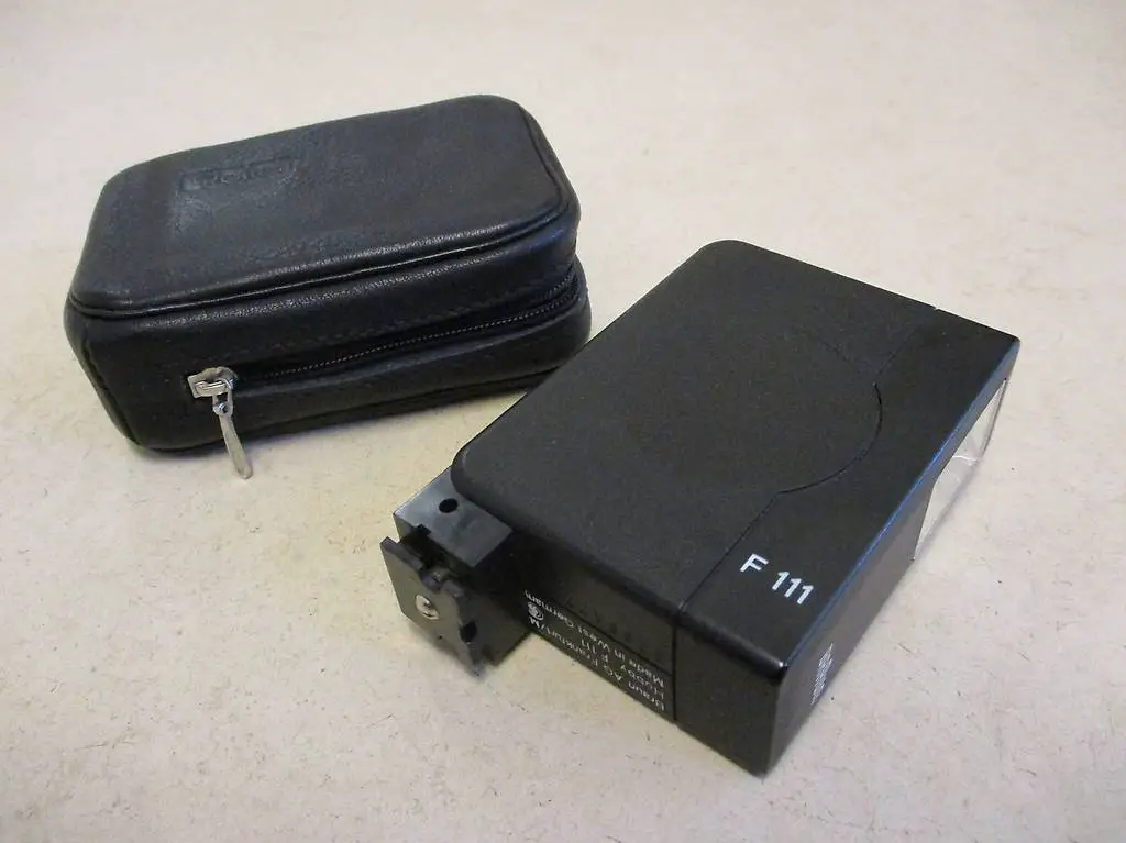 Blitz-Gerät für Foto-Kamera BRAUN Hobby F111 - flashlight