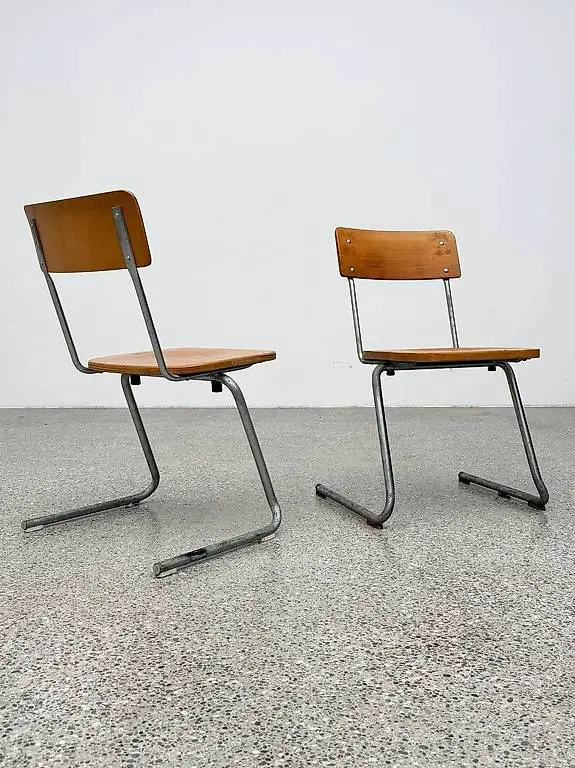 Stühle, Stapelbar von Aduka