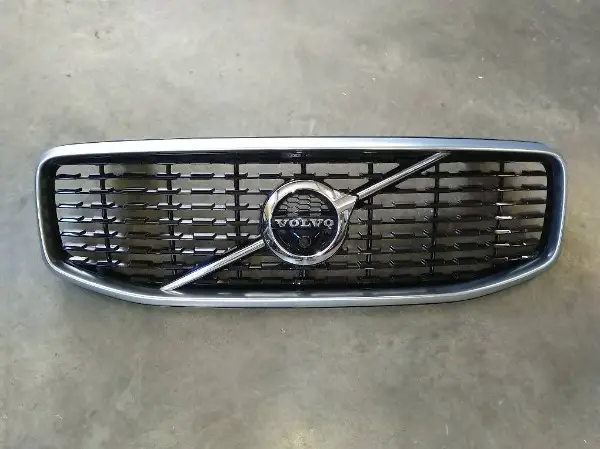 Volvo XC60 Kühlergrill 32368143