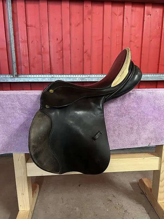 Pferdesattel Leder