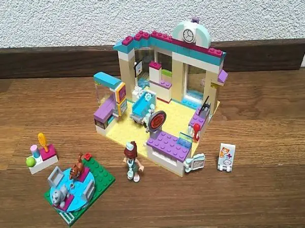 LEGO Friends Tierpflege Klinik 41085