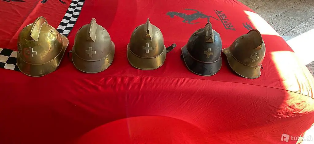 Feuerwehrhelme alt