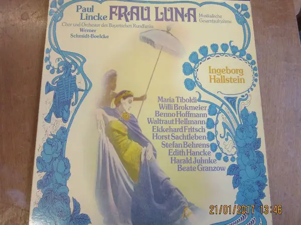  Frau Luna