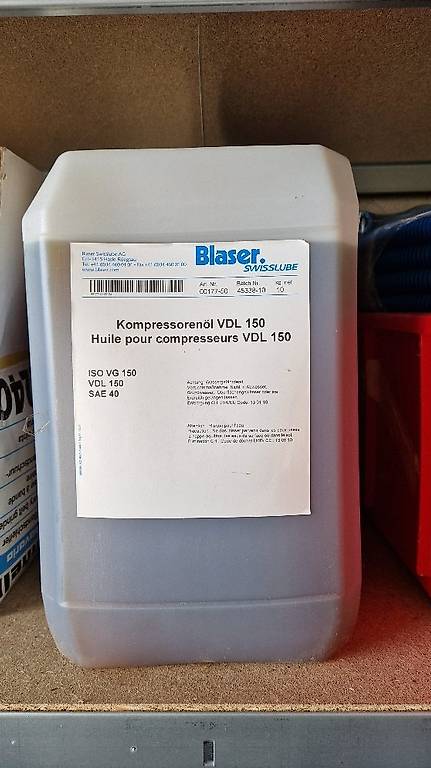 Motorenöl und Getriebe-/Kompressorenöl im 10 Liter Kanister