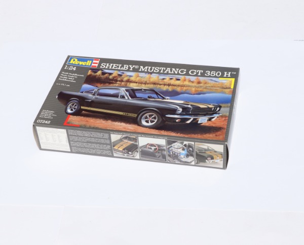 Ford Shelby Mustang GT 350H 1:24 von Revell