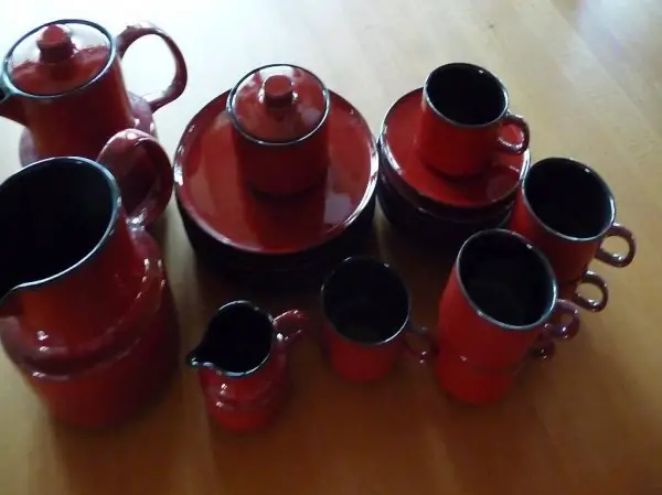 rotes Melita-Kaffeeservice wie neu