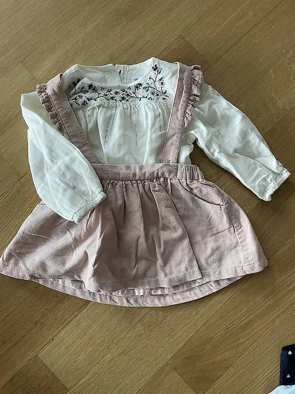 Mädchen Kleidern 74