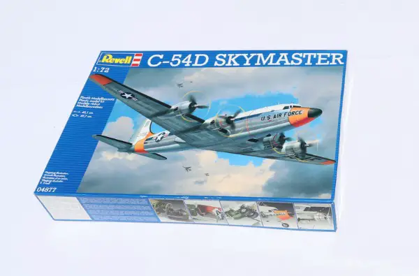 Douglas C-54D Skymaster (Rosinenbomber) von Revell 40 cm