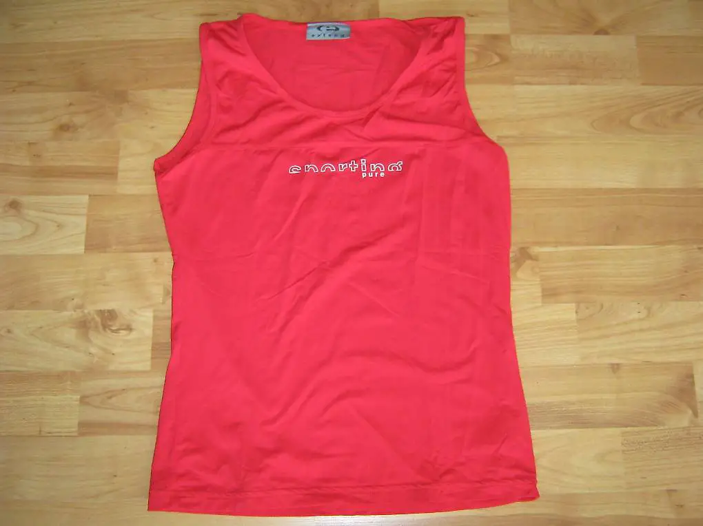 Diverse Damen Sport Shirts und Top, Grösse S / 36/38