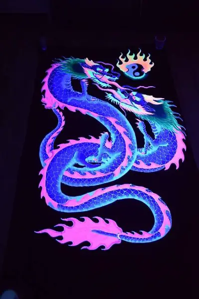 Black light - UV-Painting - Stoffbild - Drache