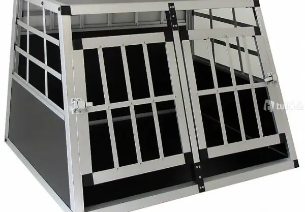  AUTO TRANSPORT BOX MIT DOPPELTÜR