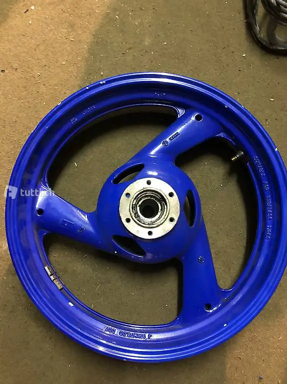 Cerchio Yamaha FZR600. FZR 600