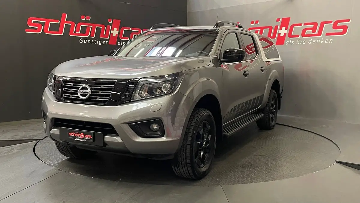 NISSAN Navara Double Cab Tekna 2.3 dCi 4WD