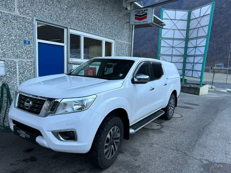 NISSAN Navara Double Cab N-Connecta 2.3 dCi 4WD