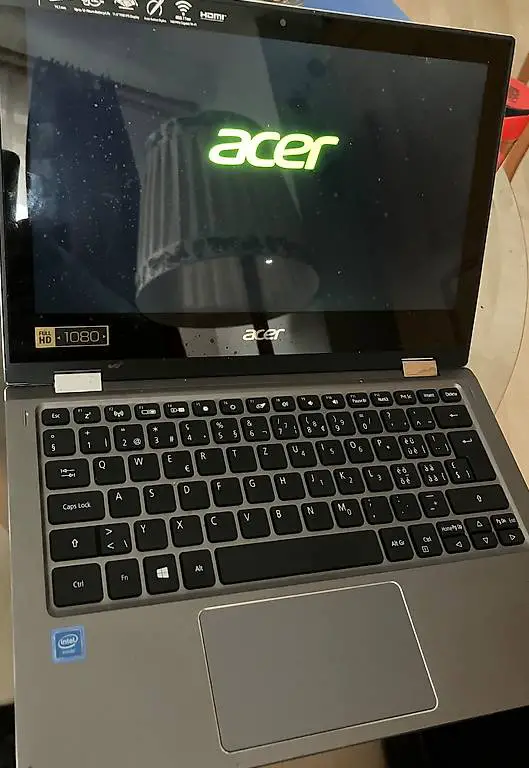 Laptop Acer. wenig gebrauch