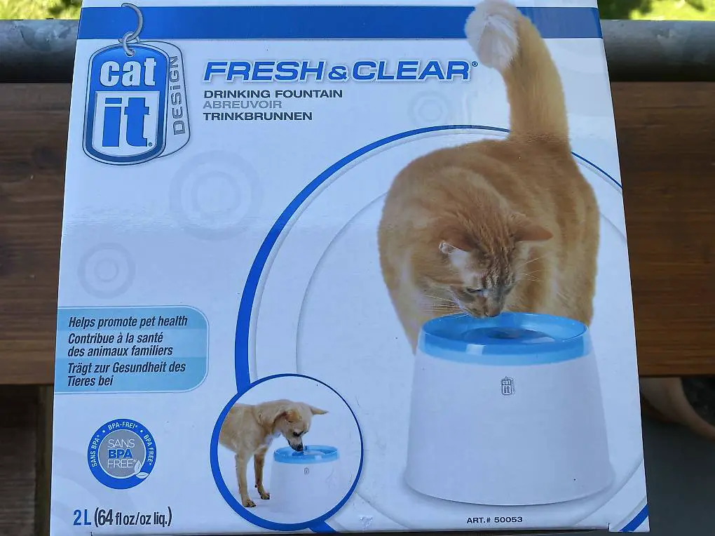 Trinkbrunnen für Katzen oder kleine Hunde NEU UNGEBRAUCHT