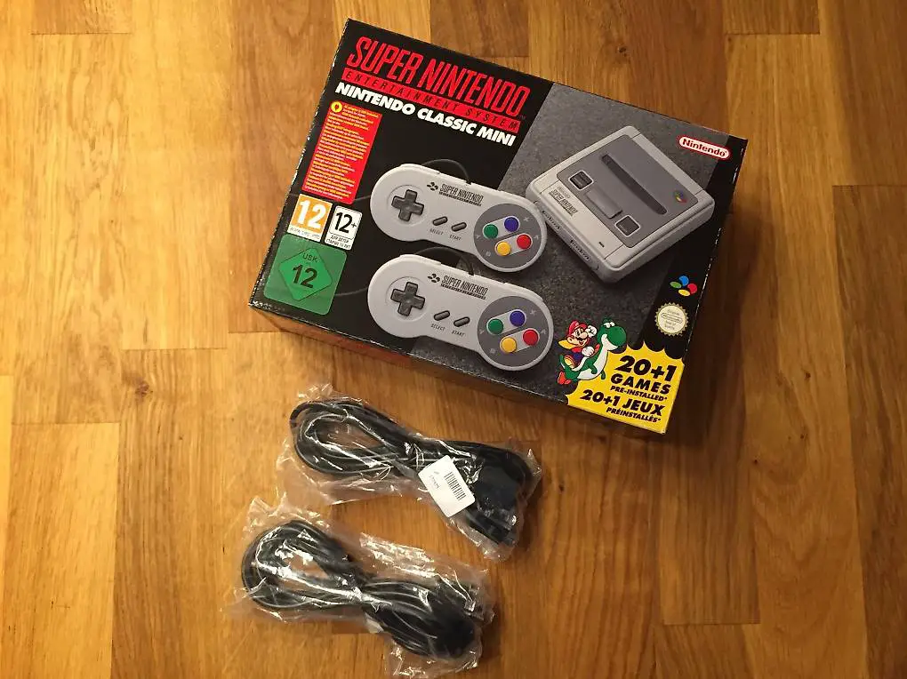 Nintendo SNES Classic Mini Neu mit 2x2 M Verlängerungskaben