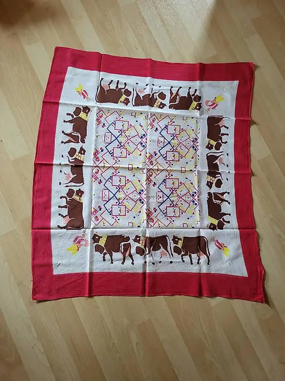 Rote Fetze für Appenzeller Tracht