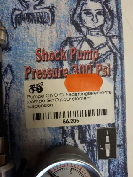 Pumpe giyo für Federungselemente Neu