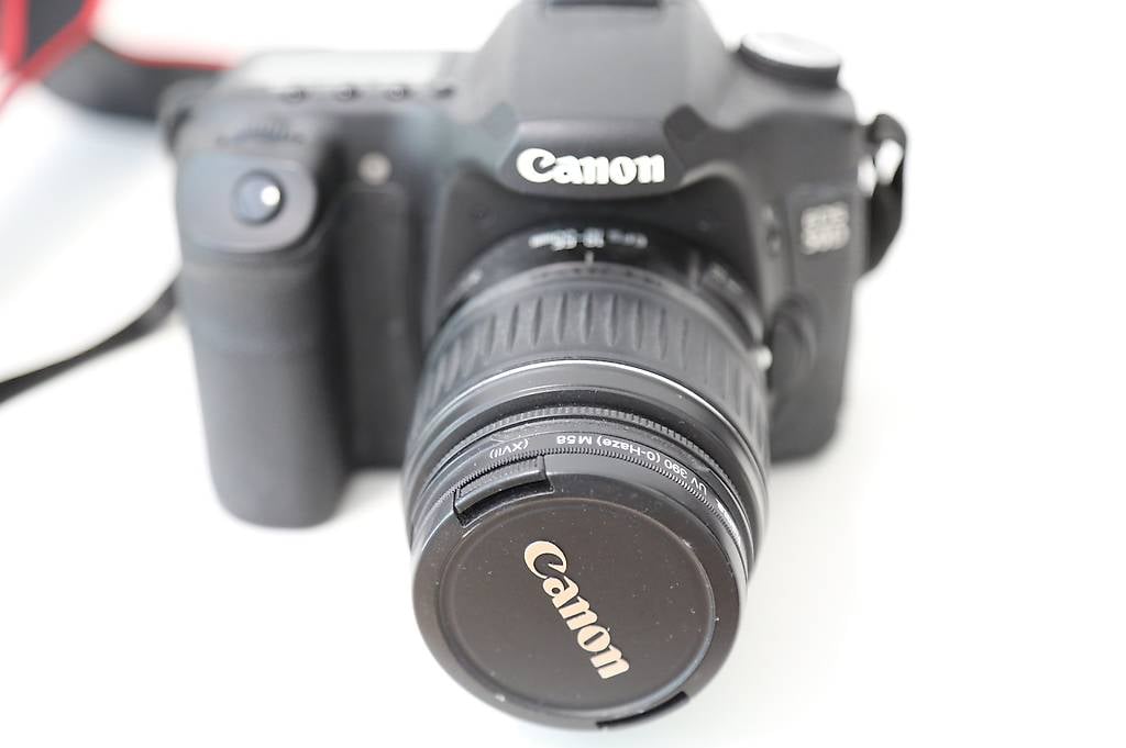 Canon 50D mit Objektiv 18-55mm