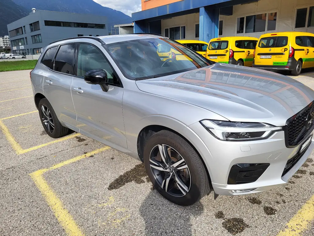 volvo xc60 2.0 t6 r-design awd