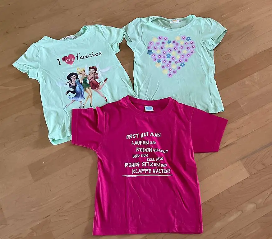 DIV Shirts Grösse 122/128