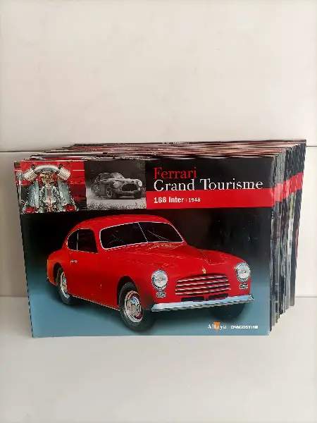 31 livres Ferrari Grand Tourisme à choix 5frs/7 frs