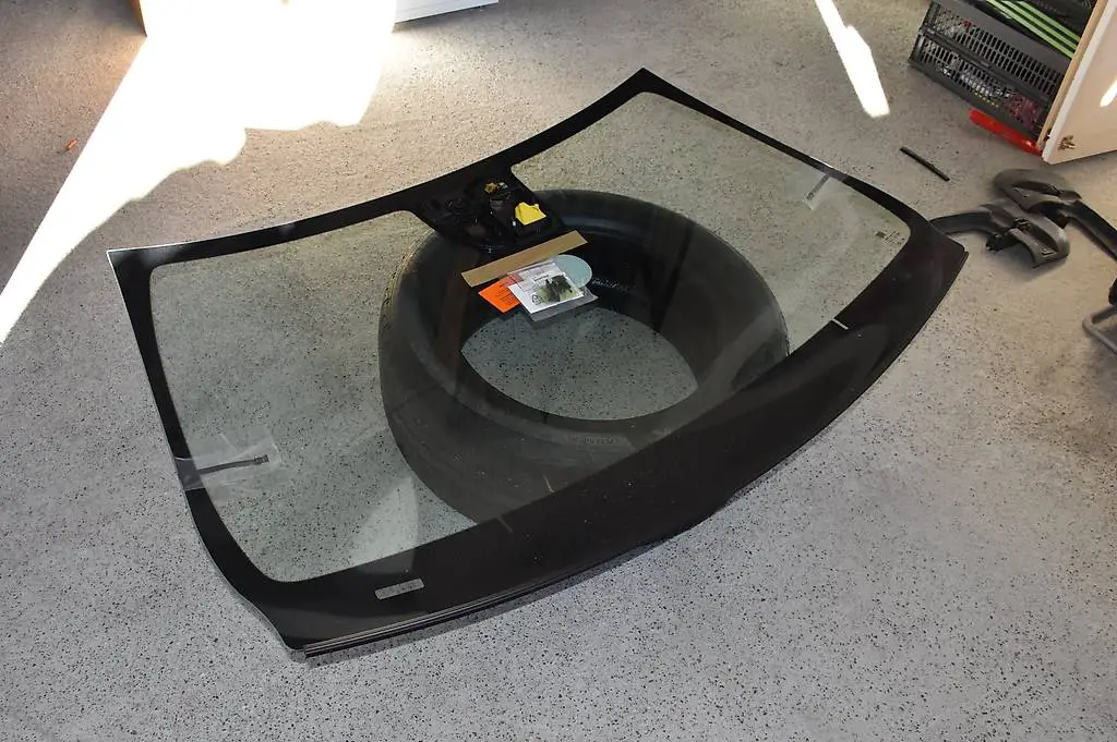 Nr.2030 Audi A1/S1 Frontscheibe/Windschutzscheibe NEU