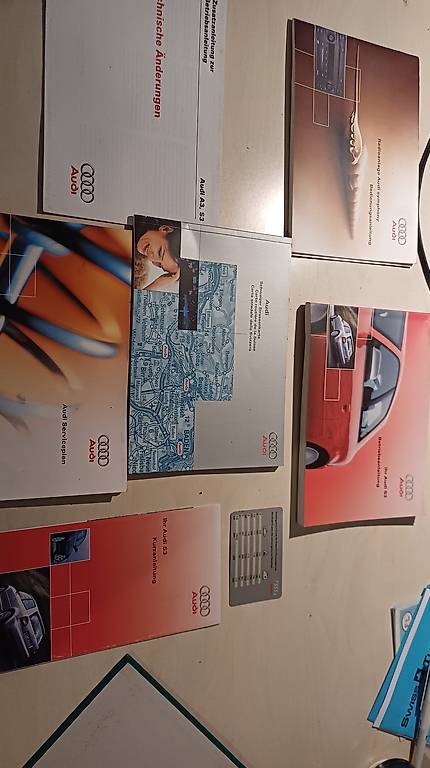 Komplette Audi S3 8l Bordmappe