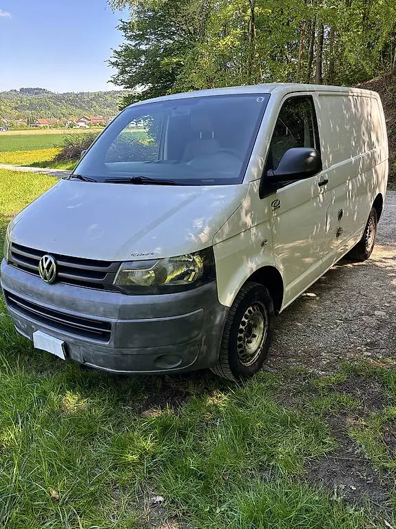 VW T5 Transporter 2.0 TDI