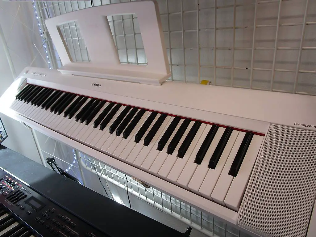 e-piano yamaha fabrik neu, 76 tasten, portable