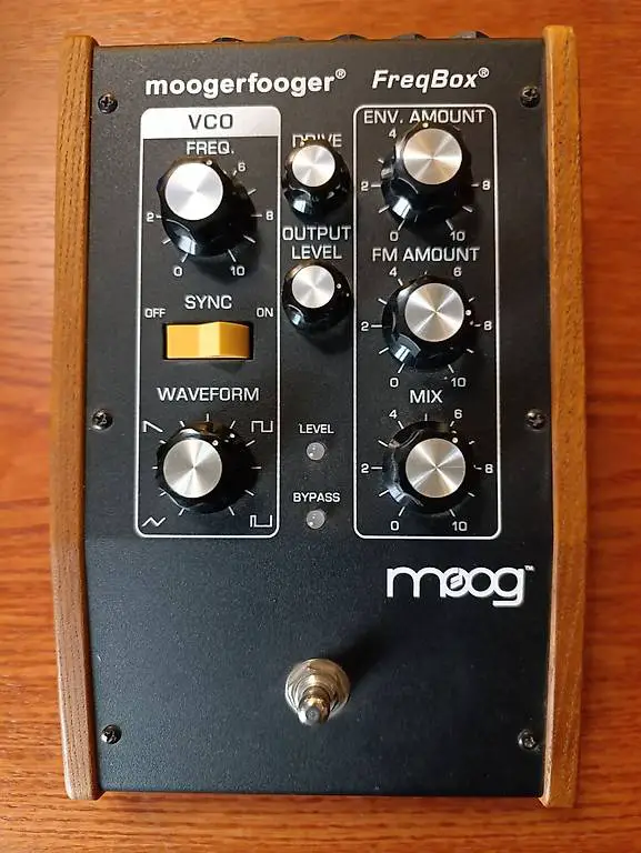 Moog MF-107