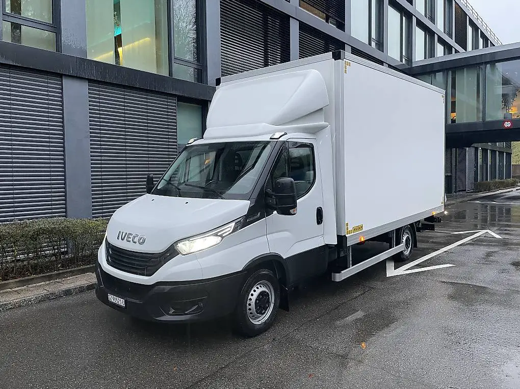 IVECO Daily 35 S 18H A8 Kasten mit Hebebühne