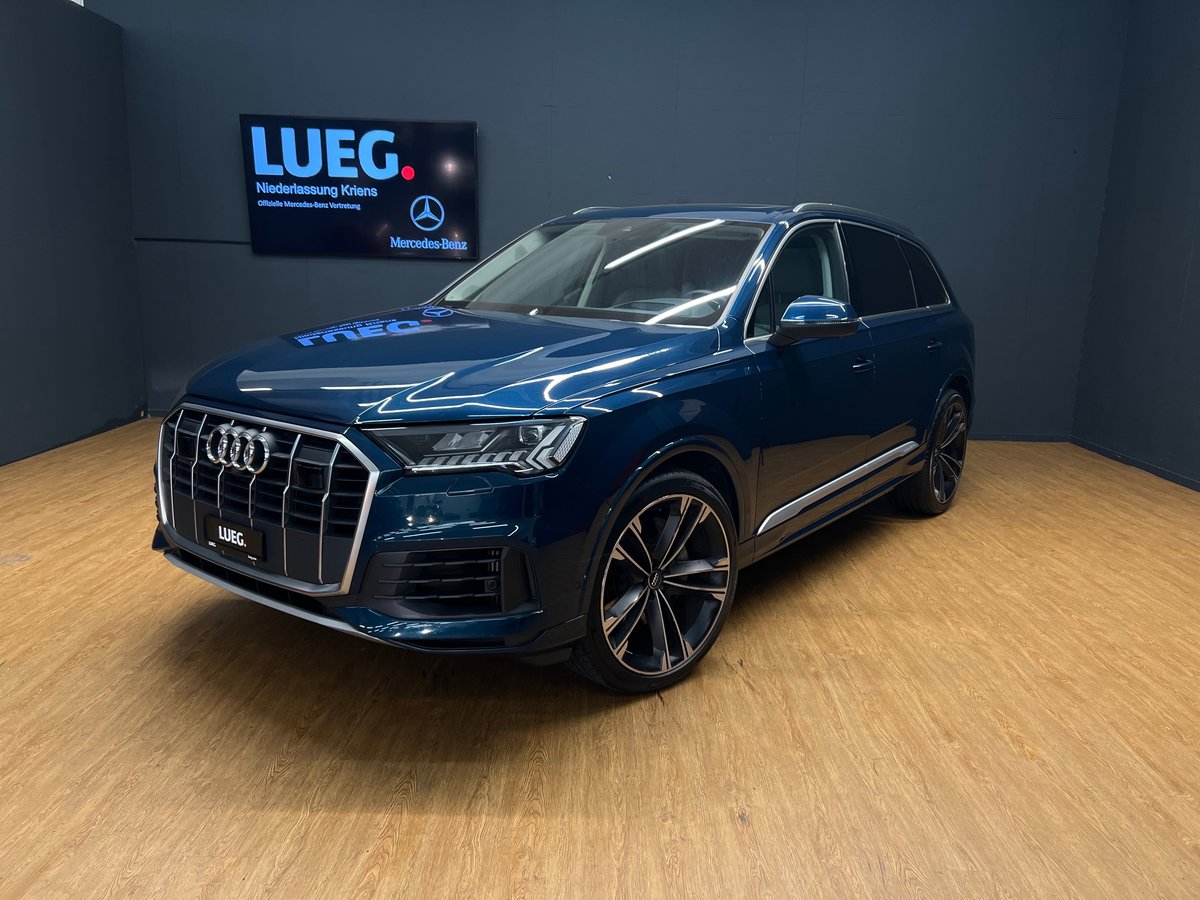 AUDI Q7 55 TFSI quattro tiptronic / 22 Zoll Räder / Panorama-Glad