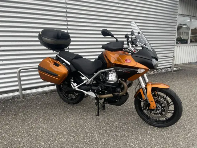 moto guzzi stelvio 1200