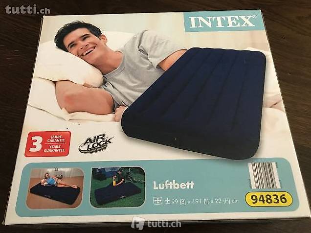 Intex Luftmaratze und Fusspumpe